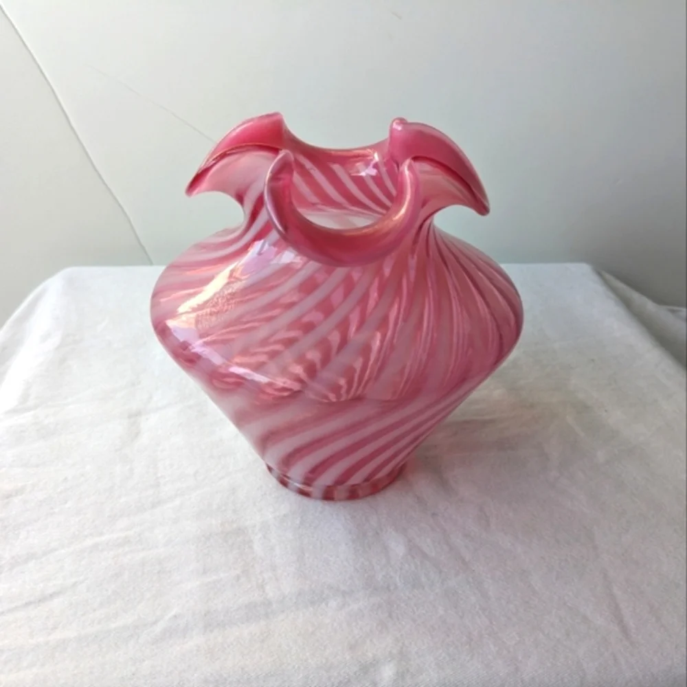 Vintage Cranberry Pink White Candy Cane Handblown Glass Vase Ripple Lip